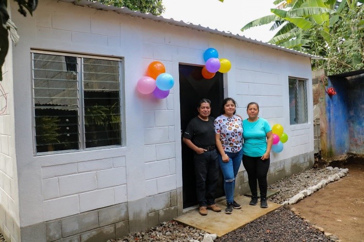 FOPAVI entrega la primera fase de viviendas en San Juan el Obispo, Antigua Guatemala
